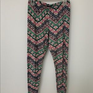 2/$8‼️ Geometric Print Leggings